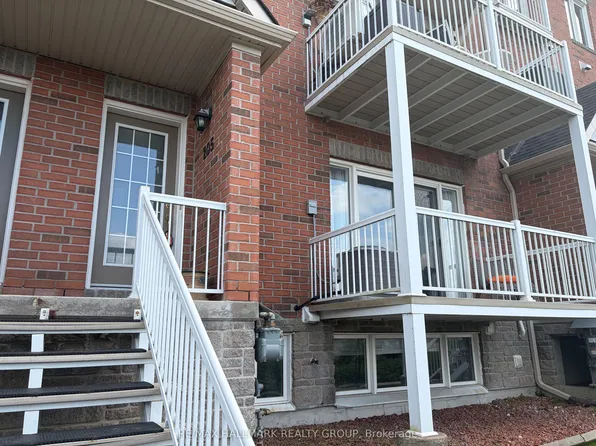 3275 Saint Joseph Blvd #205, Ottawa, ON K1E 3Y3