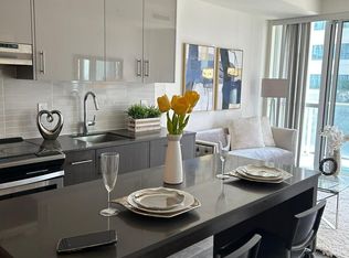 180 Fairview Mall Dr #317, Toronto, ON M2J 0G4