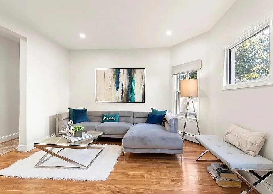 101 Brent St #3