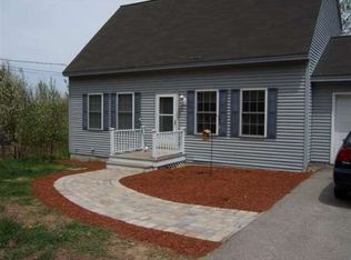 17 Springer Rd, Hooksett, NH 03106