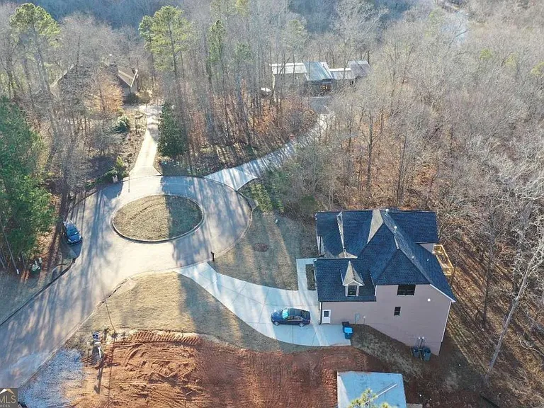 370 Ansley Dr — Photo 43