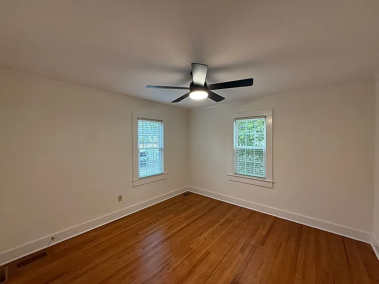 112 Donaldson St — Photo 8
