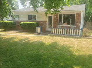 1047 Howard St, Algonac, MI