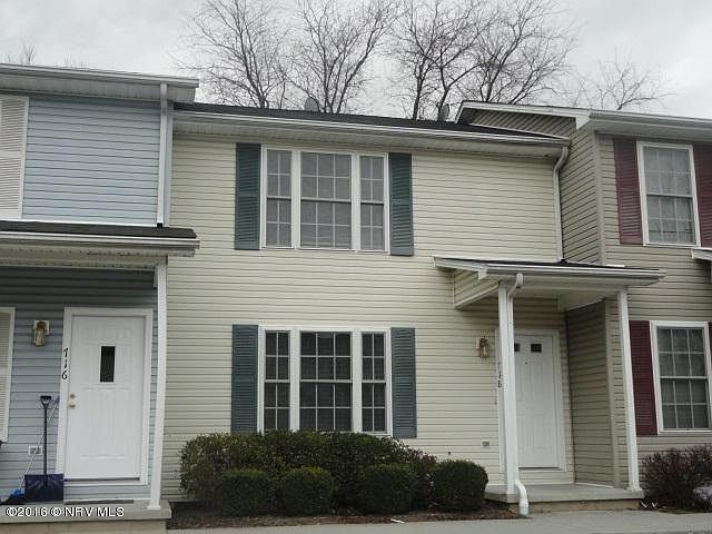1st image of 718 Park St