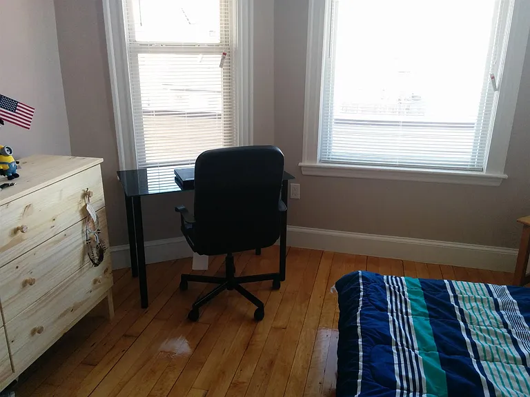54 Stanley Ave — Photo 12