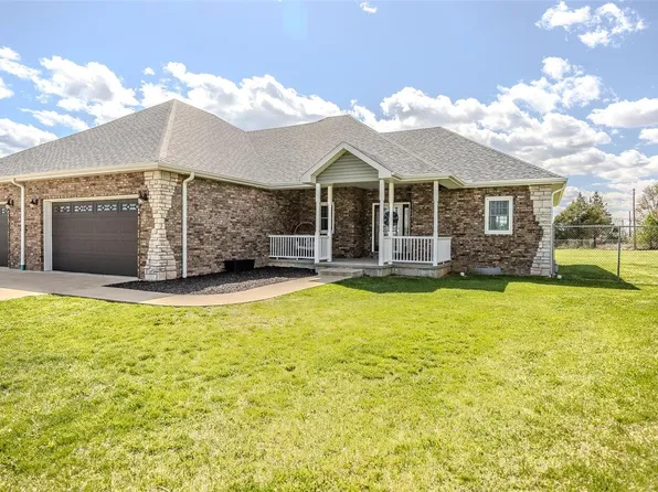 1240 Maple Ln APT A, Lebanon, MO 65536