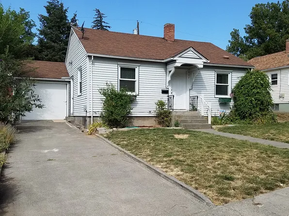 607 NW 7th St, Pendleton, OR 97801