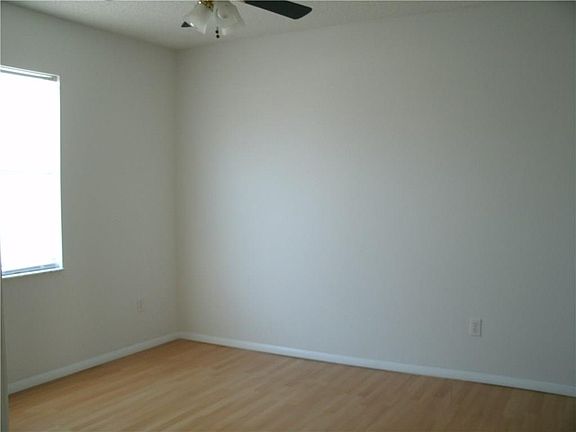 3rd image of 9121 100th Ave