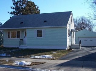 421 Jefferson Ave, North Mankato, MN 56003