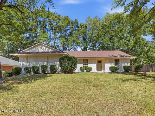 1226 Ferncrest Dr, Jackson, MS 39211