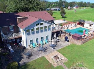 141 Charlton Dr, Ridgeway, VA 24148