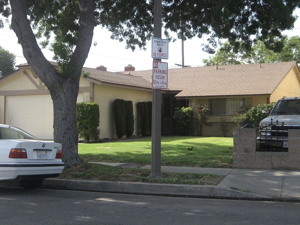2nd image of 1810 E Denwall Dr