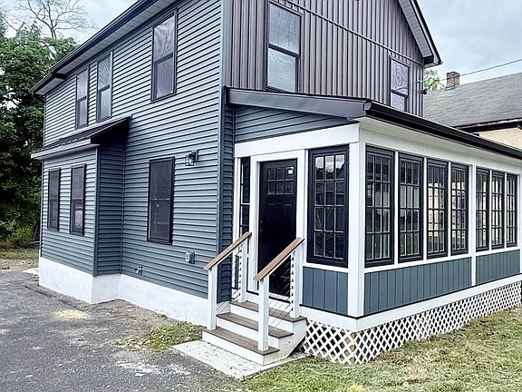 2nd image of 7 Frost Lane