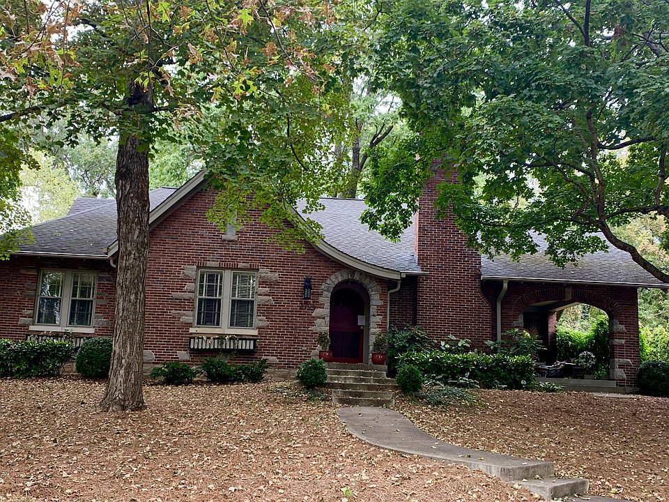 1st image of 3704 Whitland Ave