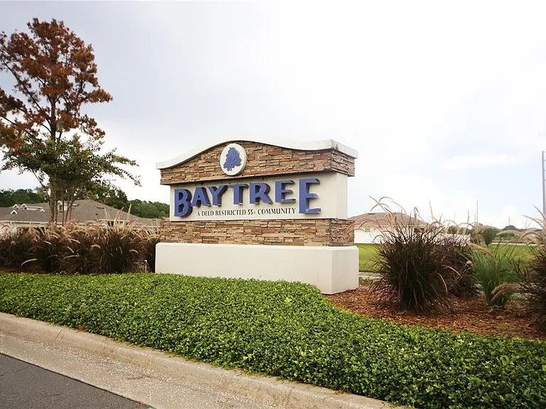 136 Baytree Blvd — Photo 3