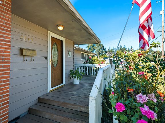 4th image of 2045 Tualatin St