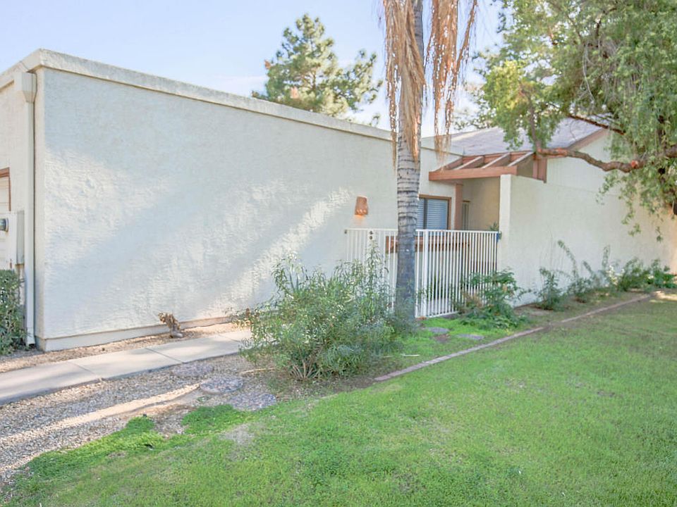 1st image of 2623 W Willow Ave