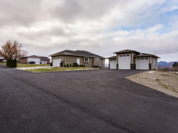 833 McCurdy Rd E, Kelowna, BC V1X 8G3