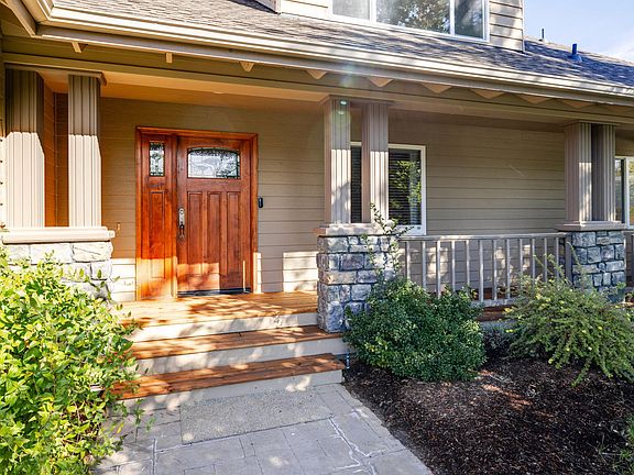 5th image of 3349 NE Stonebrook Loop