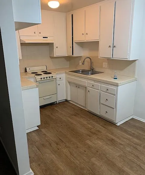 7322 Newlin Ave #F — Photo 6