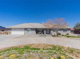 11555 Pinon Ave, Hesperia, CA 92345