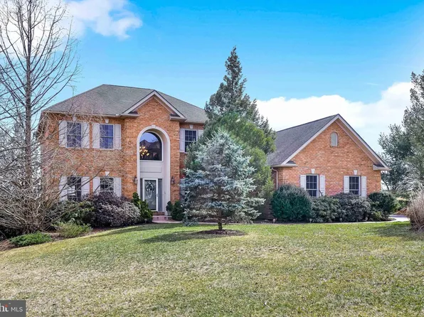 4123 Wyndemere Cir, Schnecksville, PA 18078