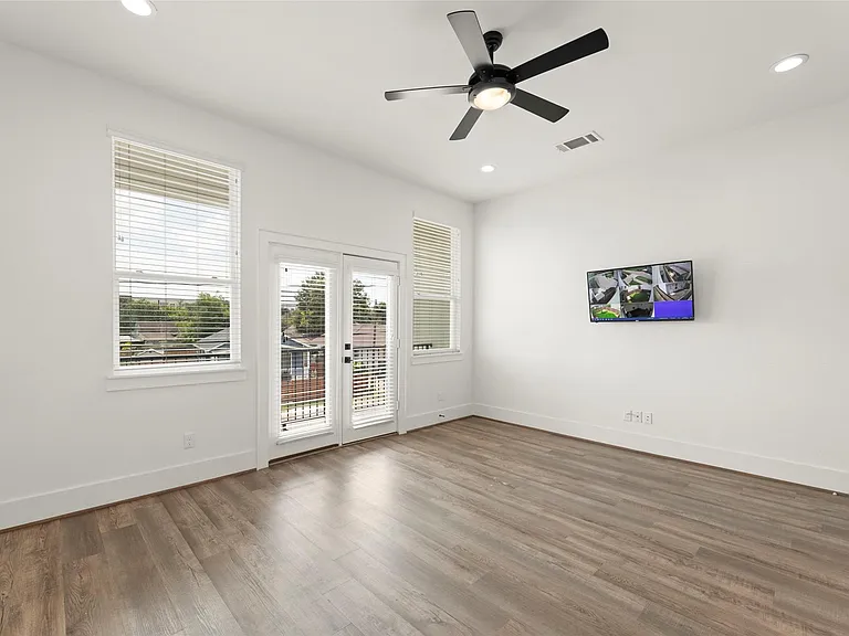 1825 Northwood Rd — Photo 25