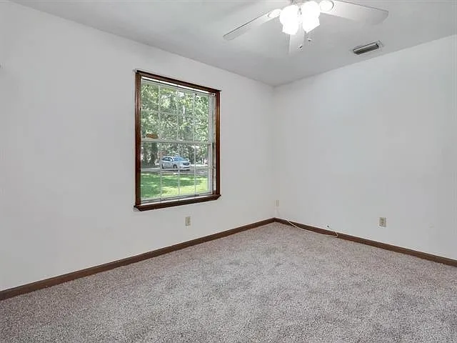 2216 Tuscavilla Rd — Photo 7