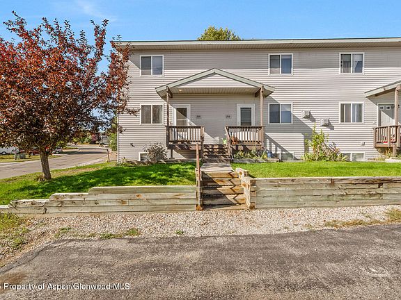 3rd image of 266 Harvest Dr