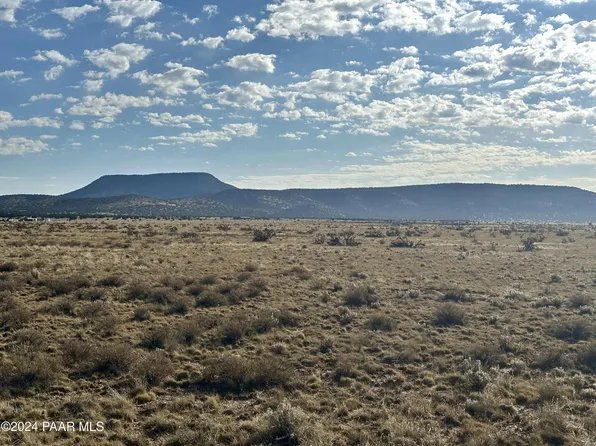 1257 N Verde Ln Unit 30, Seligman, AZ 86337