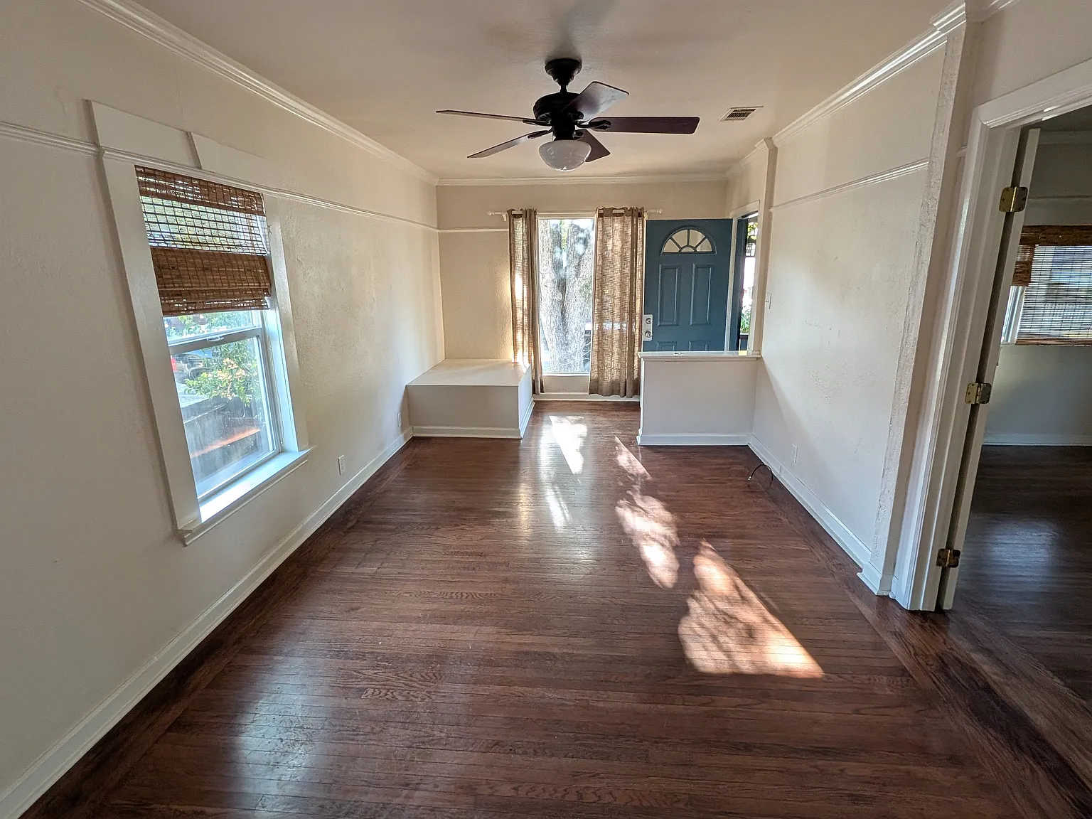 2 bed, 1000 sqft, $2,550 — Photo 4