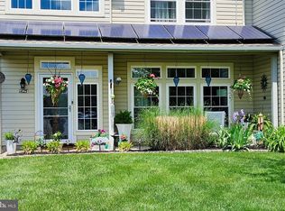 425 Longfellow Dr, Williamstown, NJ 08094