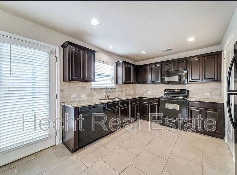 603 Tom Kemp Dr — Photo 9
