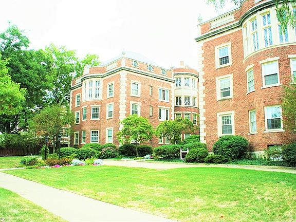 2nd image of 16300 Van Aken Blvd #201A