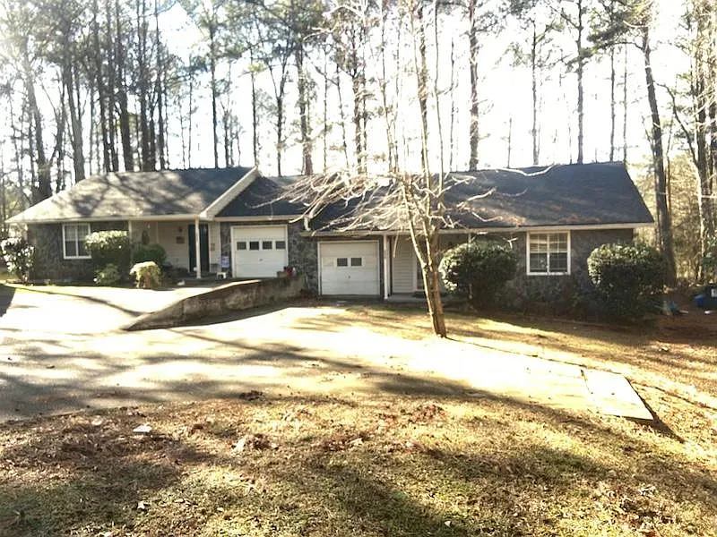2 bed, 1400 sqft, $1,795 — Photo 1