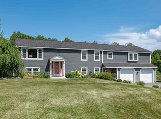 27 High St, Stratham, NH 03885