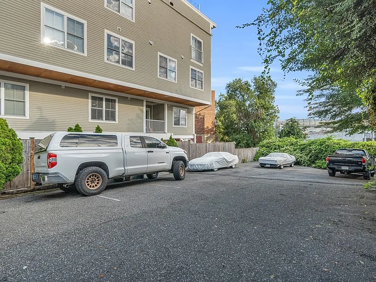 2 Kemp St #2 — Photo 13