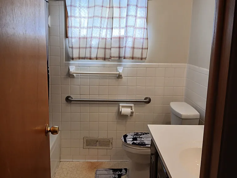 130 S Transit Hill Dr — Photo 3
