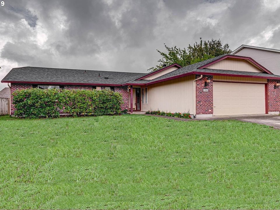 1st image of 1308 SE Park Crest Ave