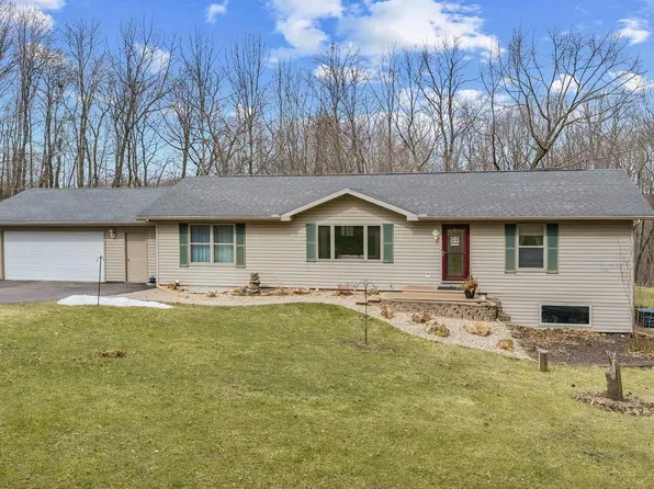 S1717 Blue Ridge Drive, La Valle, WI 53941
