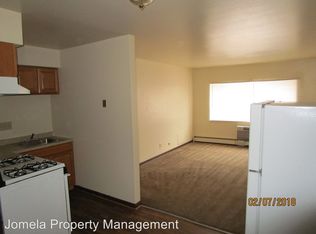 1657 S 17th St APT 101, Milwaukee, WI 53204