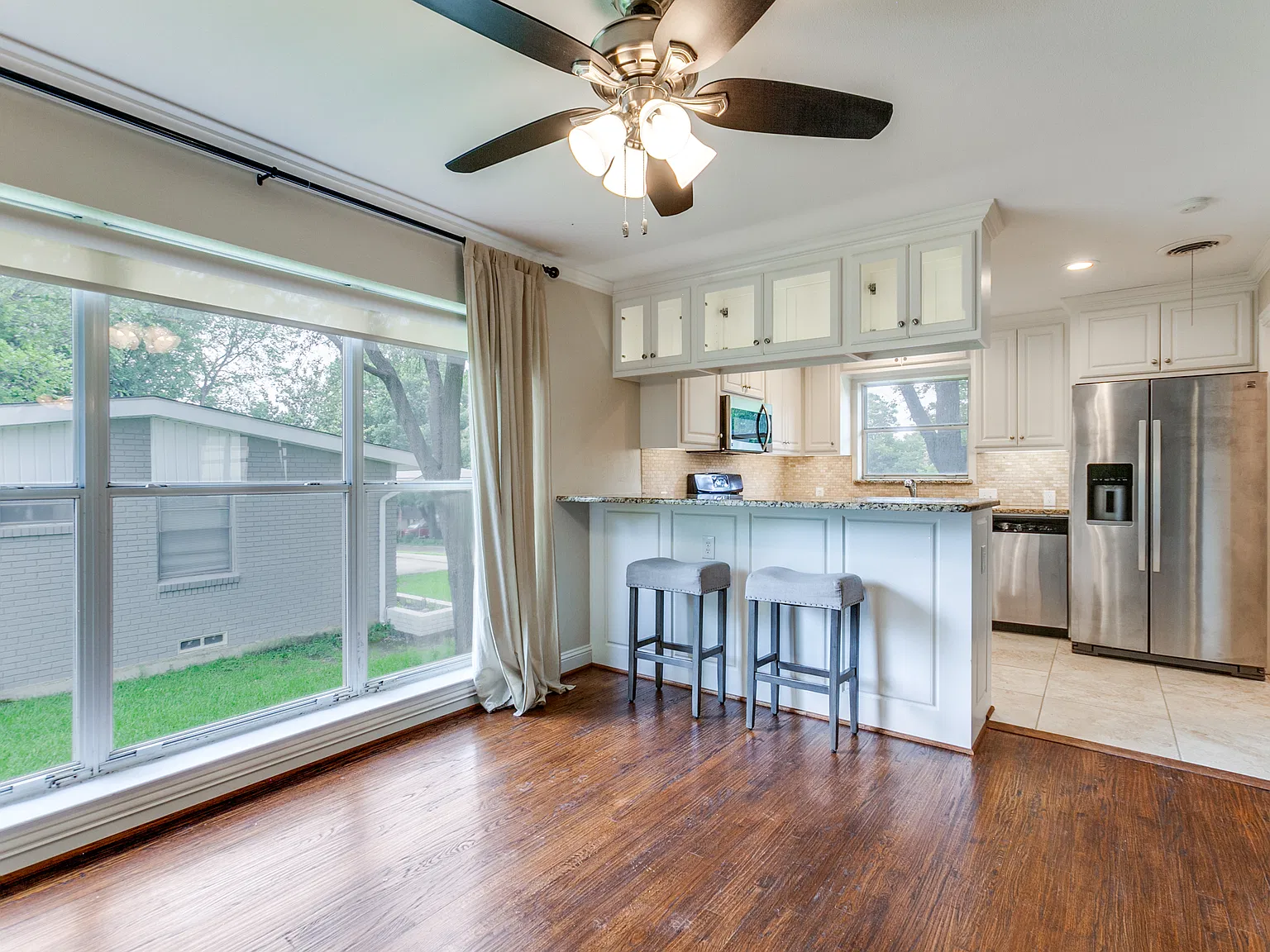 3 bed, 1431 sqft, $2,700 — Photo 3