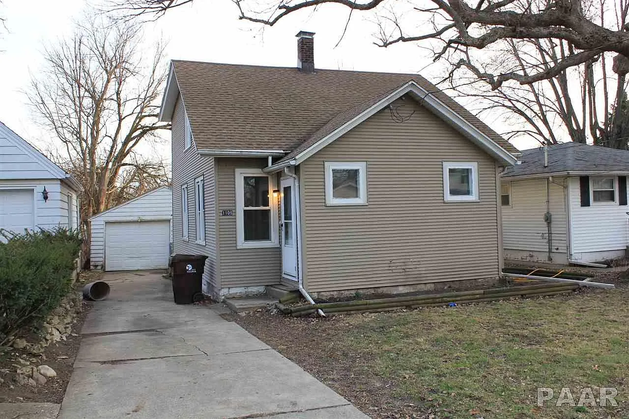 1108 E Maywood Ave photo 1