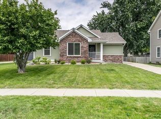 4721 Westwood Dr, West Des Moines, IA 50265