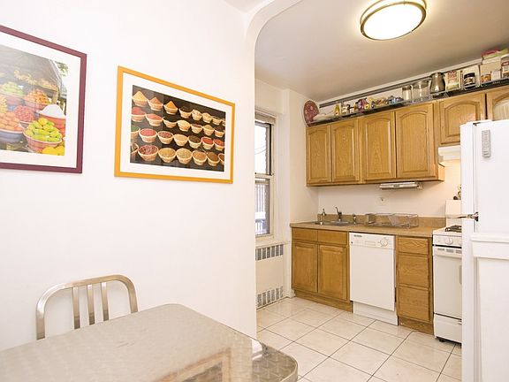 5th image of 3521 79th St #3B