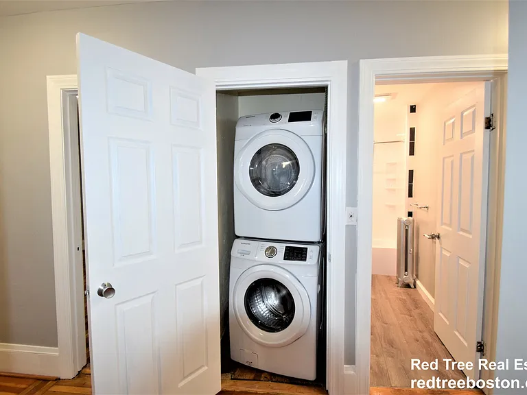 83 Glenville Ave #2 — Photo 6