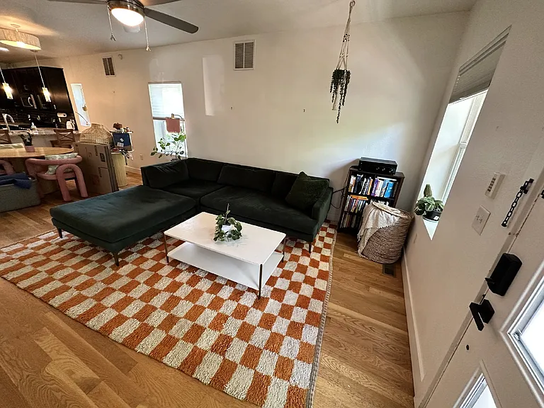 1337 E 33rd Ave — Photo 5
