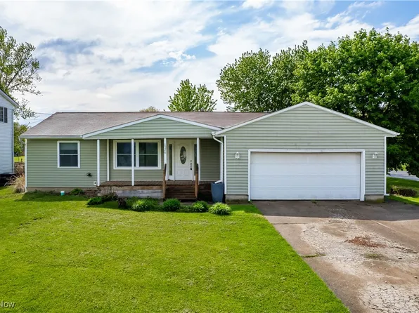 1226 Elm St, Grafton, OH 44044