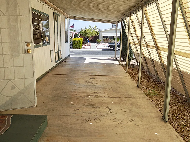 13834 Trinidad Dr — Photo 3