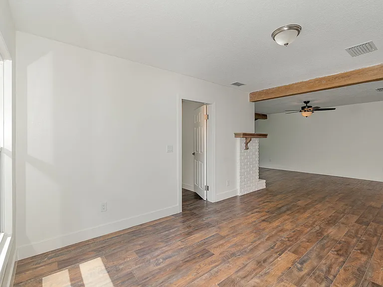 1770 Algonquin Trl — Photo 25